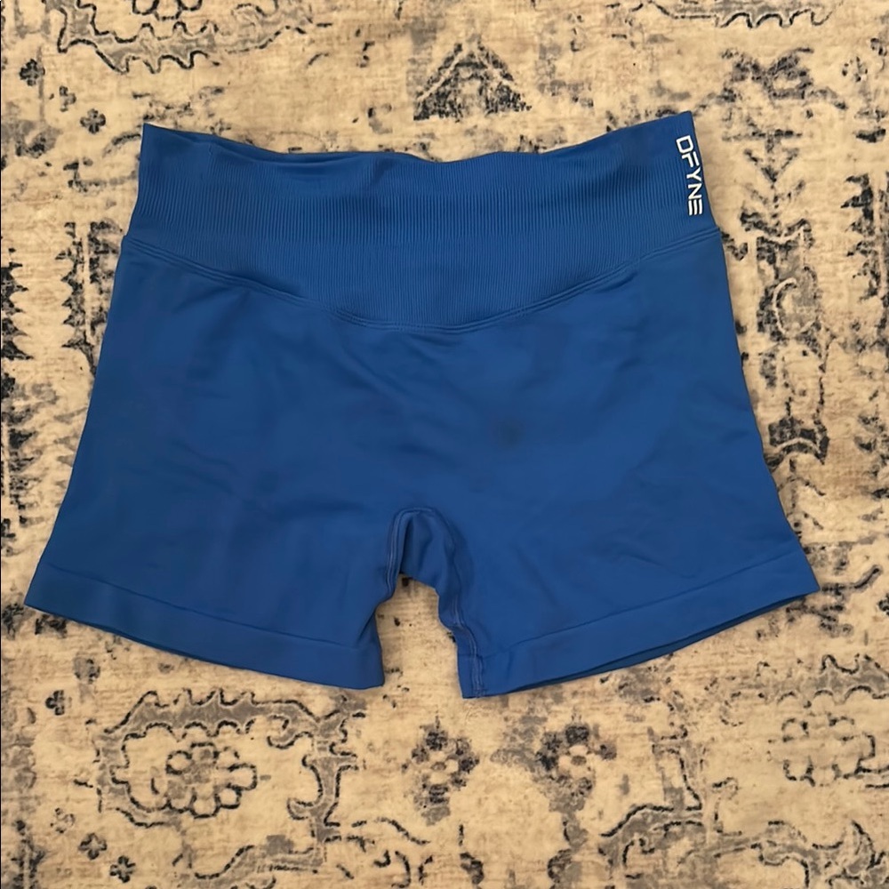 DYFNE 4.5 inseam impact shorts!!